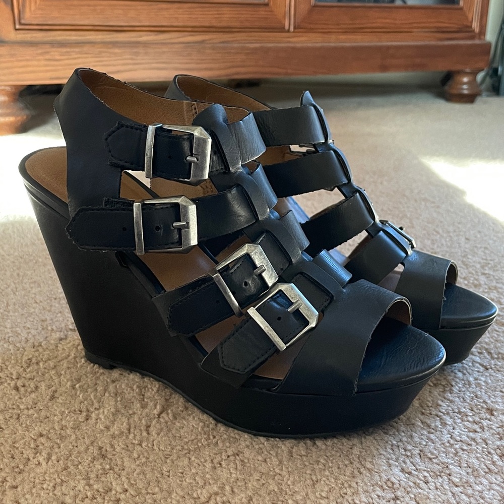Madden Girl Black Wedge Sandals